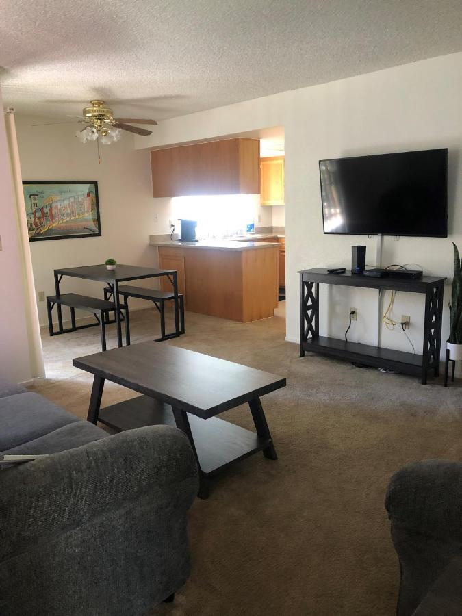 Whispering Meadows Apartments Bakersfield Luaran gambar