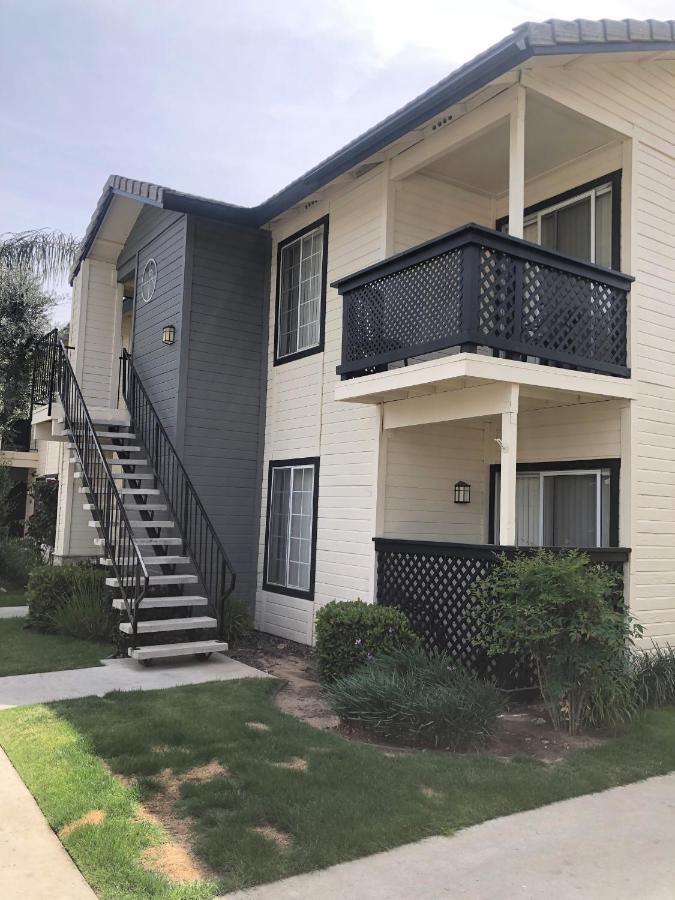 Whispering Meadows Apartments Bakersfield Luaran gambar