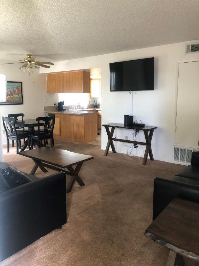 Whispering Meadows Apartments Bakersfield Luaran gambar
