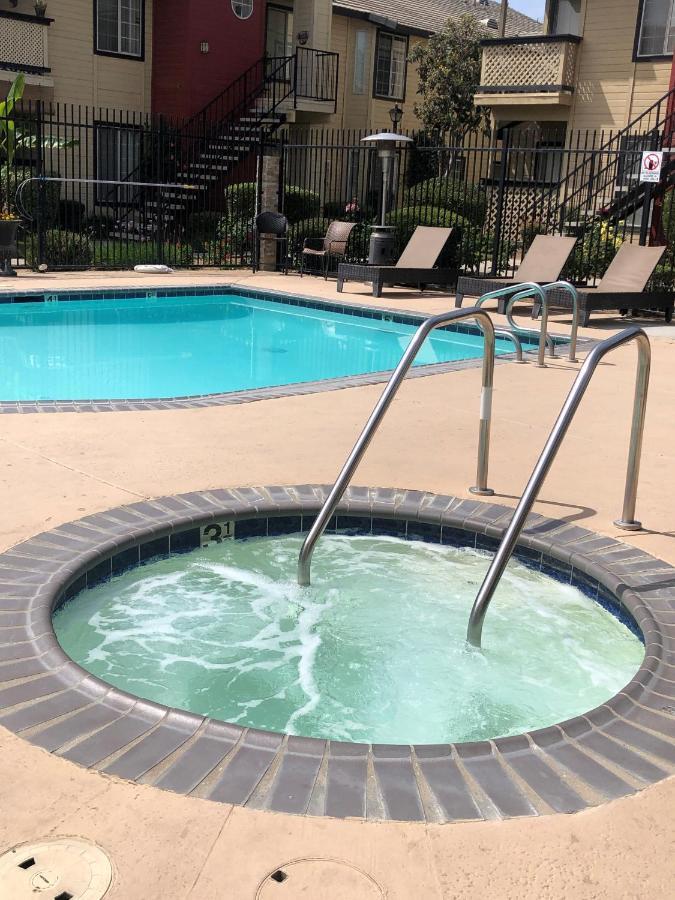 Whispering Meadows Apartments Bakersfield Luaran gambar